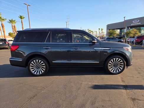 Used 2021 Lincoln Navigator Reserve w/ Luxury Package AWD/4WD image 7