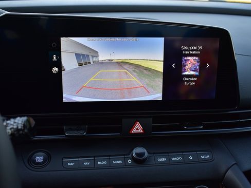 New 2025 Hyundai Elantra SEL image 39