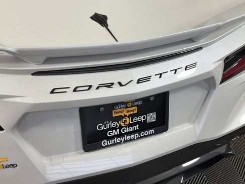 Used 2023 Chevrolet Corvette Stingray Premium Cpe w/ Z51 Performance Package image 17