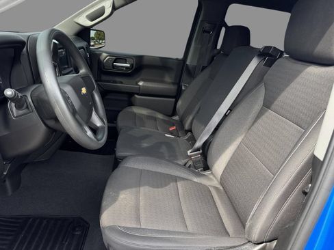 Used 2025 Chevrolet Silverado 1500 Custom w/ Turbomax Blackout Package RWD image 12