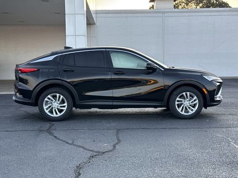 New 2026 Buick Envista Preferred w/ Convenience II Package image 2