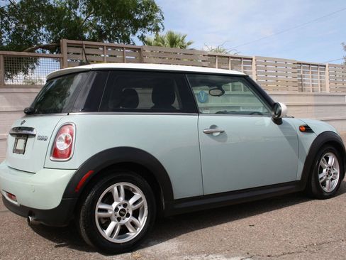 Used 2012 MINI Cooper Hardtop FWD image 3