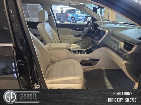 Used 2023 GMC Acadia Denali w/ Denali Technology Package AWD/4WD image 43