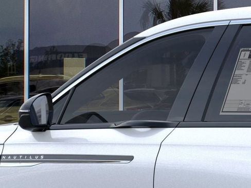 New 2026 Lincoln Nautilus Premier image 20