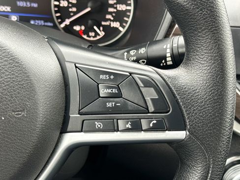 Used 2024 Nissan Altima 2.5 SV FWD image 26