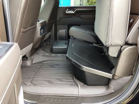 New 2026 GMC Sierra 2500 Denali w/ Denali Reserve Package image 13