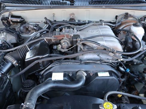 Used 2000 Toyota 4Runner SR5 w/ Upgrade Value Pkg 4 image 36