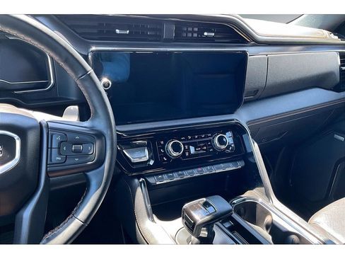 Used 2025 GMC Sierra 1500 AT4 w/ AT4 Premium Package AWD/4WD image 10