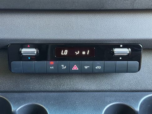 Used 2024 Mercedes-Benz Sprinter 3500 image 23