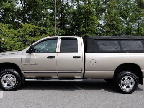 Used 2005 Dodge Ram 2500 Truck SLT w/ Quad Cab Big Horn Value Group AWD/4WD image 2
