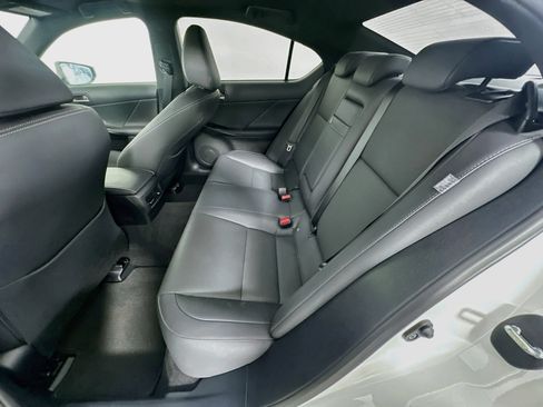 Used 2025 Lexus IS 350 F Sport RWD image 30