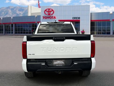 Used 2023 Toyota Tundra SR5 w/ SR5 Convenience Package AWD/4WD image 4