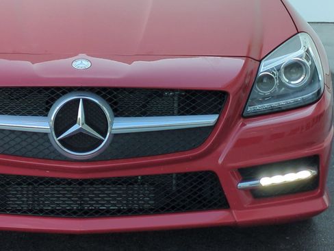 Used 2016 Mercedes-Benz SLK 300 image 6