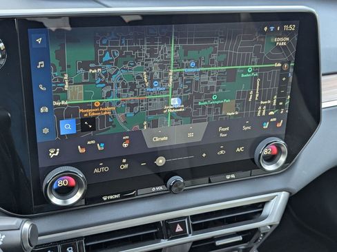 Certified 2025 Lexus RX 350 w/ Luxury Package image 29