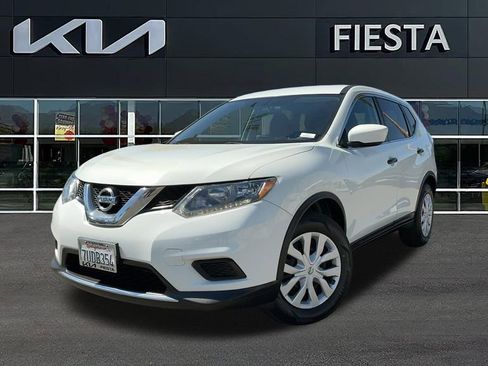 Used 2016 Nissan Rogue S w/ S Family Package FWD image 2