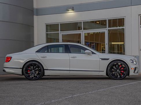 New 2026 Bentley Flying Spur Plug-In Hybrid AWD/4WD image 9