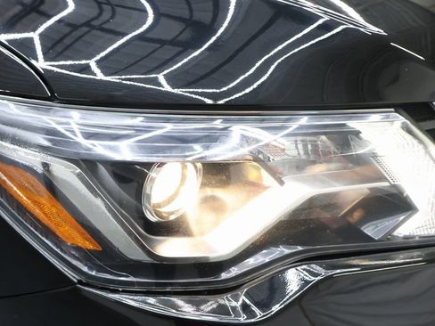 Used 2020 Nissan Pathfinder S image 26