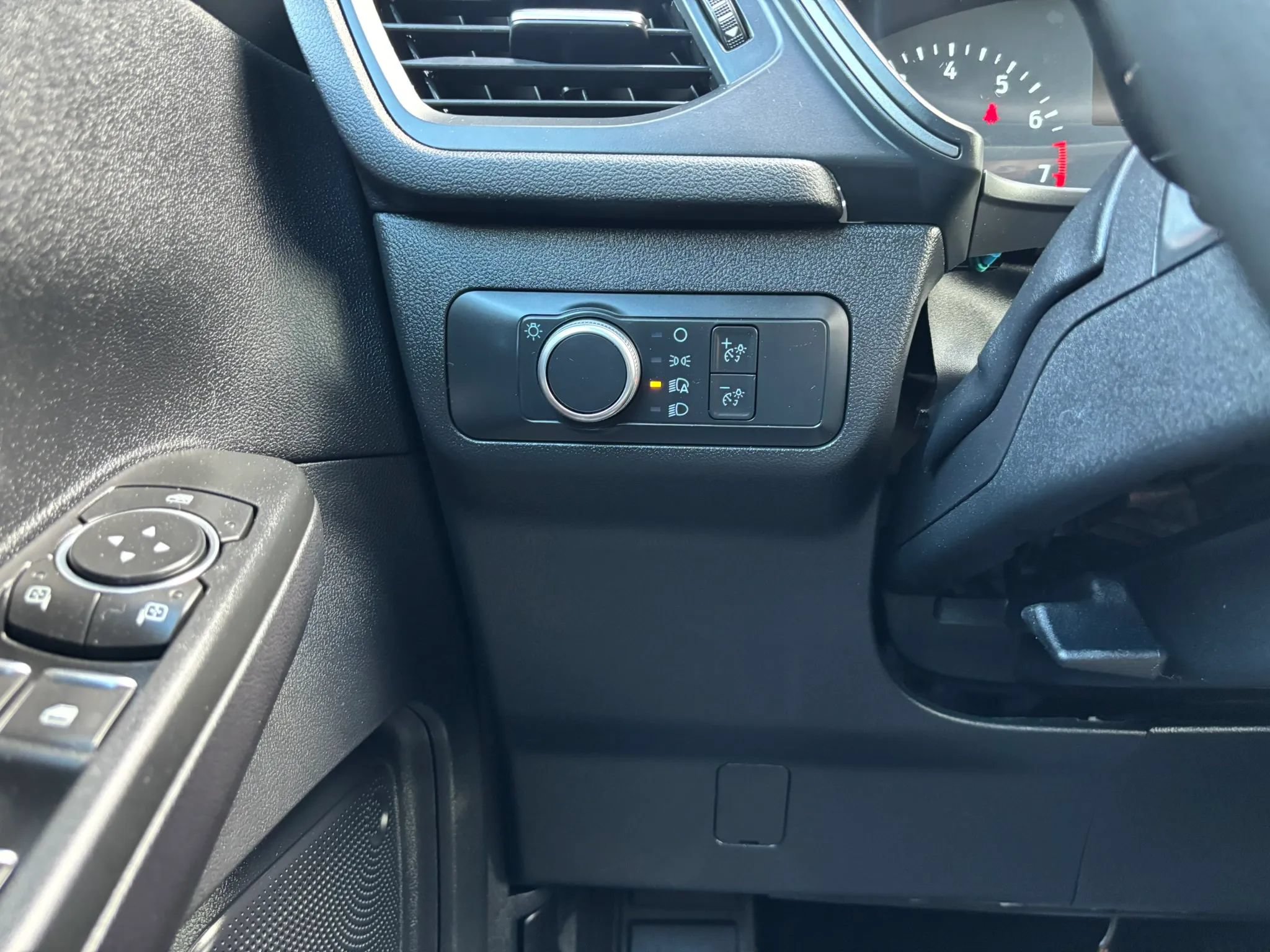 Used 2022 Ford Escape S AWD/4WD image 21