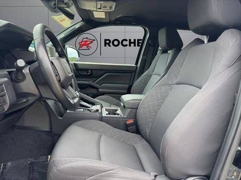Certified 2025 Toyota Tacoma SR5 AWD/4WD image 99