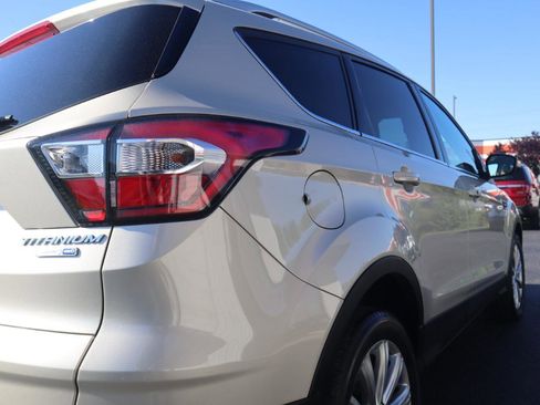 Used 2017 Ford Escape Titanium AWD/4WD image 31