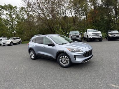 Certified 2022 Ford Escape SE w/ Cold Weather Package
