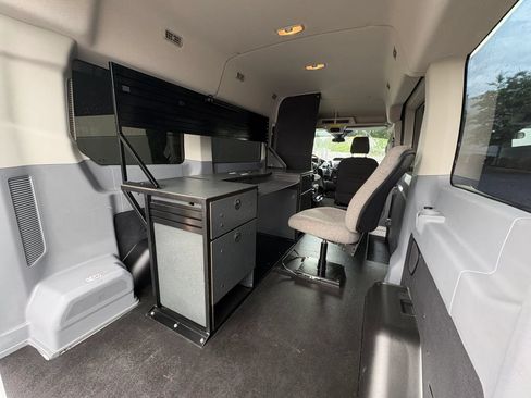 Used 2017 Ford Transit 150 XLT RWD image 20