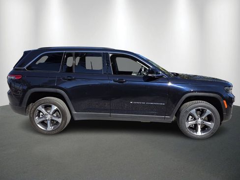 Used 2023 Jeep Grand Cherokee 4xe w/ Luxury Tech Group II image 8