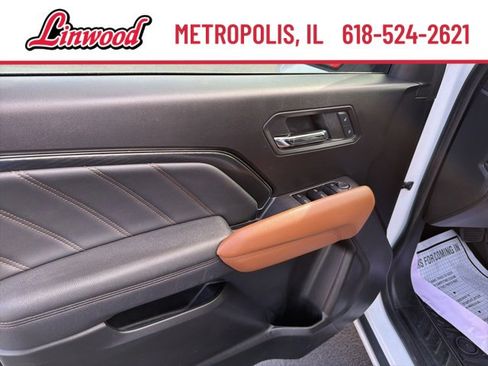 Used 2023 GMC Canyon AT4 w/ Canyon Safety Plus Package image 13