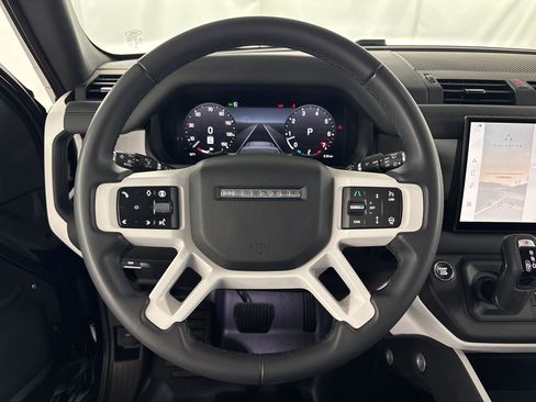Used 2025 Land Rover Defender 110 S AWD/4WD image 28