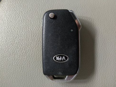 Used 2020 Kia Soul LX FWD image 32