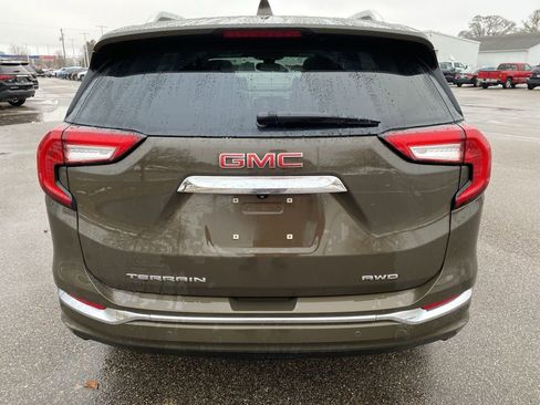 Used 2024 GMC Terrain Denali w/ Denali Premium Package image 6