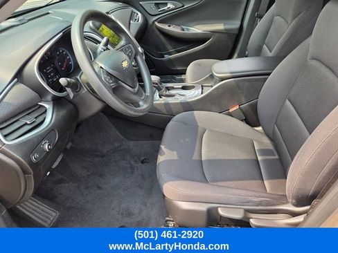 Used 2022 Chevrolet Malibu LS FWD image 9