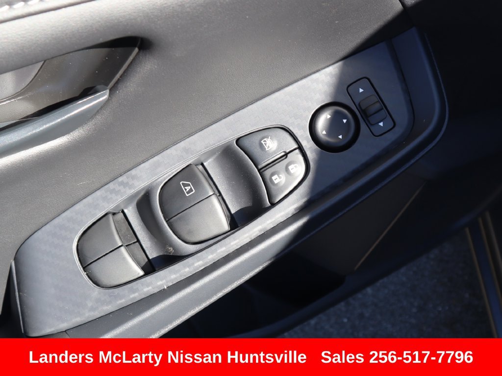 Used 2025 Nissan Sentra S FWD image 20