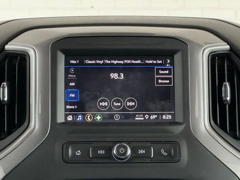 Used 2024 Chevrolet Silverado 2500 Custom w/ Custom Convenience Package image 28