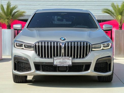 Used 2020 BMW 750i xDrive w/ M Sport Package image 5