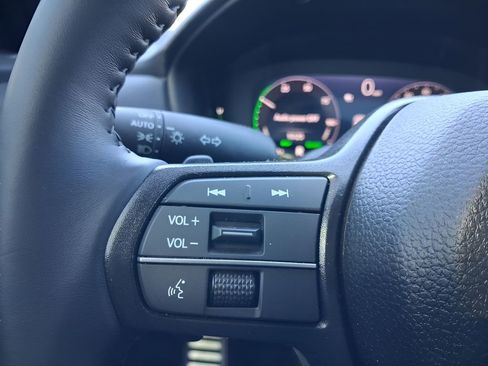 Used 2025 Honda Accord Sport image 27