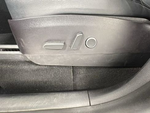 Used 2021 Tesla Model Y Performance image 11