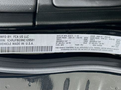 Used 2022 Jeep Grand Cherokee Limited image 12