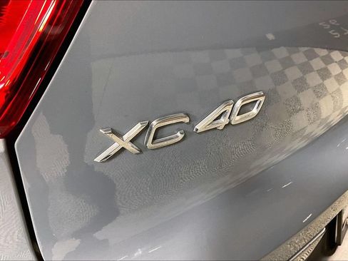 Used 2023 Volvo XC40 Recharge Plus w/ Protection Package Premier AWD/4WD image 7