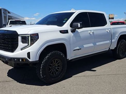 Used 2022 GMC Sierra 1500 AT4X AWD/4WD image 4