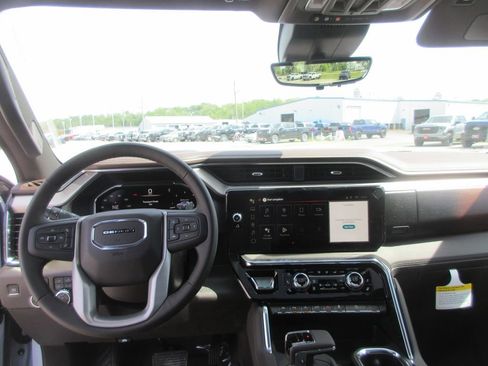 New 2026 GMC Sierra 1500 Denali AWD/4WD image 16