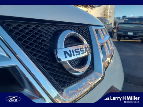 Used 2013 Nissan Rogue SV image 23