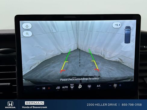 Used 2024 Ford Transit 350 XLT image 23