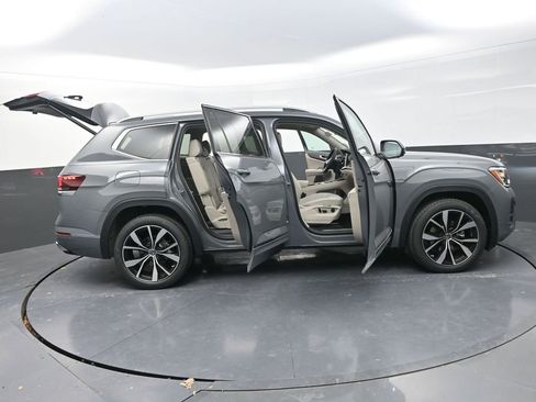 New 2026 Volkswagen Atlas SEL Premium R-Line AWD/4WD image 36