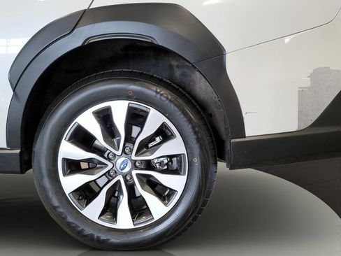 Used 2024 Subaru Outback Touring XT AWD/4WD image 34