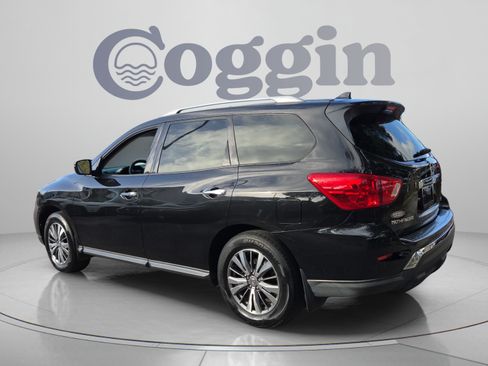 Used 2020 Nissan Pathfinder SV FWD image 3