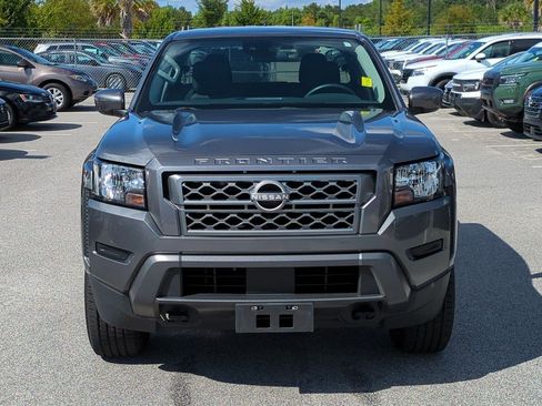 Certified 2023 Nissan Frontier SV AWD/4WD image 9
