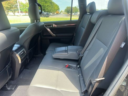 Used 2021 Lexus GX 460 Premium w/ Premium Package AWD/4WD image 17