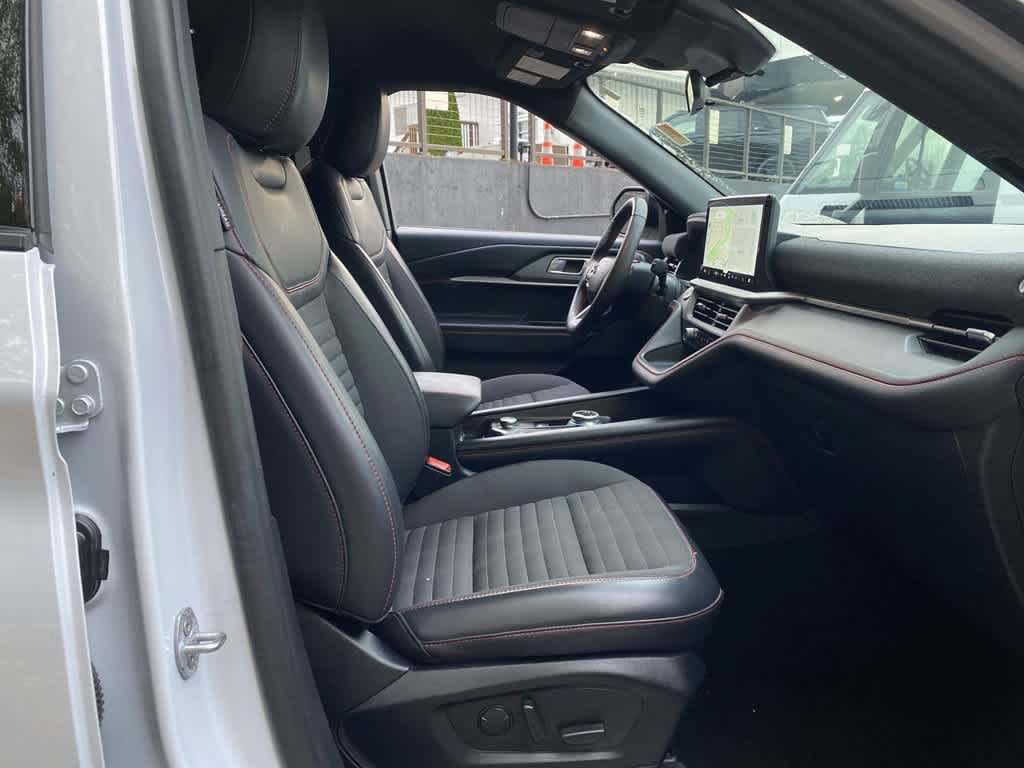 Used 2026 Ford Explorer ST-Line AWD/4WD image 17