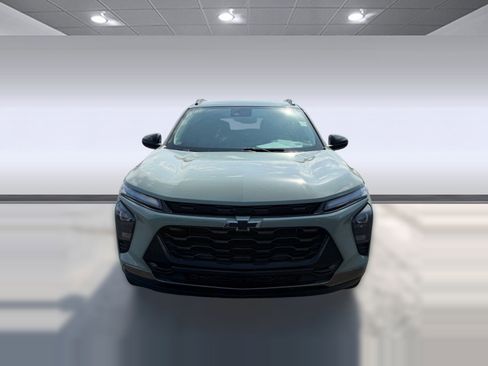 Used 2025 Chevrolet Trax ACTIV w/ Driver Confidence Package image 4